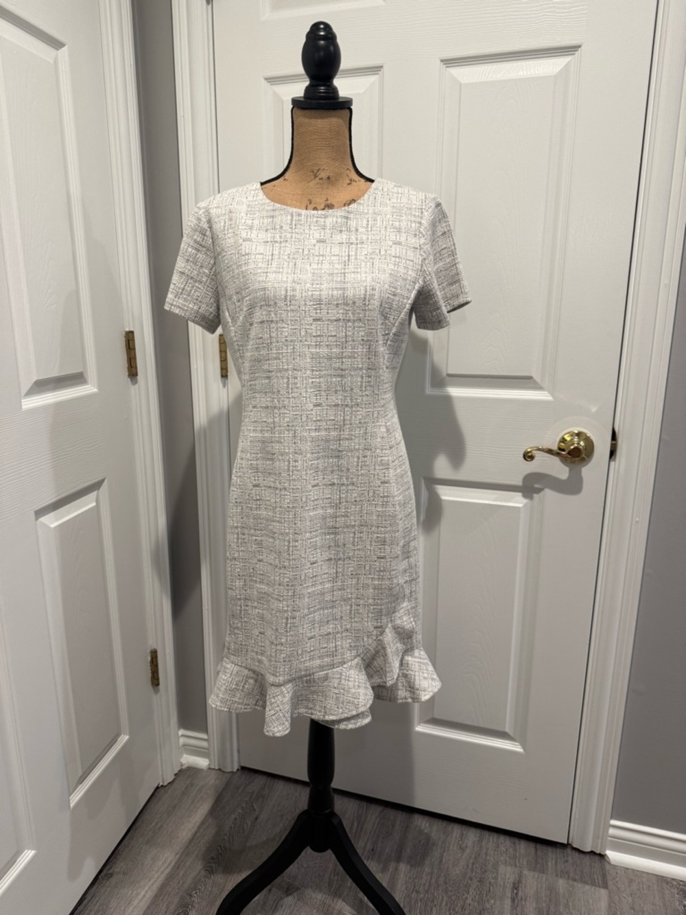 Ann Taylor White and Black Textured Short Sleeve Ruffle-Hem Mini Dress